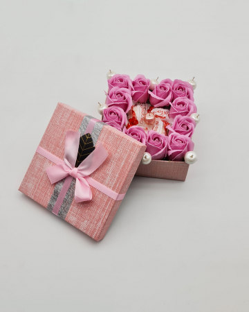 Set cadou – Trandafiri sapun – patrat mic – Raffaelo! [0]