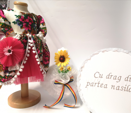 Set Traditional Botez - Set Traditional Botez - Costumas fetita/Cutie pentru trusou/Lumanare 4