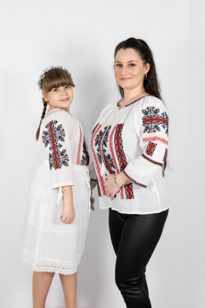 Set Traditional / IE Mama / IE fiica Catalina [2]