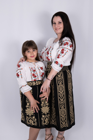 Set Traditional / IE Mama / IE fiica Maricica [1]