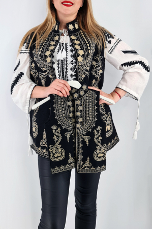 Set Traditional Mama/Tata/fiica/fiu Vesta Traditionala 3 [2]