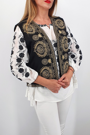 Vesta brodata cu model traditional Alina [1]