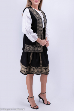 Vesta brodata cu model traditional Alina 11 [1]