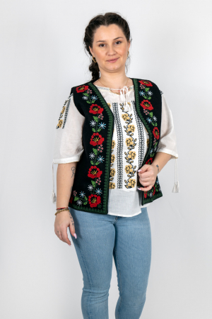 MEGA REDUCERI - Vesta brodata cu model traditional Angi 11
