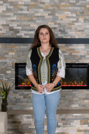 Vesta brodata cu model traditional Angi 13 [1]