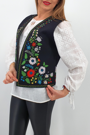 Vesta brodata cu model traditional Angi 4 [1]