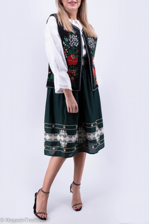 Vesta brodata cu model traditional Angi 10 [1]