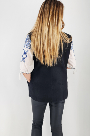 Vesta brodata cu model traditional Ania 3 [1]