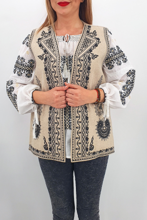 Vesta brodata cu model traditional  Caitlin 3 [0]