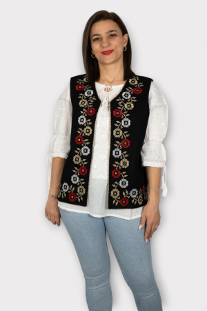 Veste Traditionale - Vesta brodata cu model traditional Damiana 3
