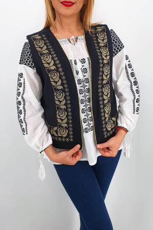 Vesta brodata cu model traditional Alina 2 [3]