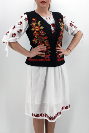 Vesta brodata cu model traditional Filoftea 3 [0]