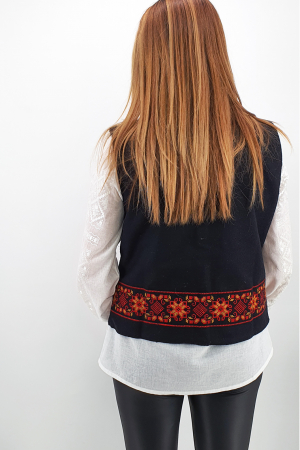 Vesta brodata cu model traditional Narci 2 [2]