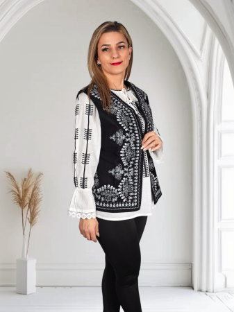 Vesta brodata traditional Nadina [1]