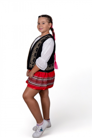 Vesta traditionala fetite Alina [1]