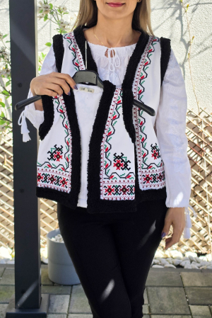 Vesta traditionala universala copii 15 [2]