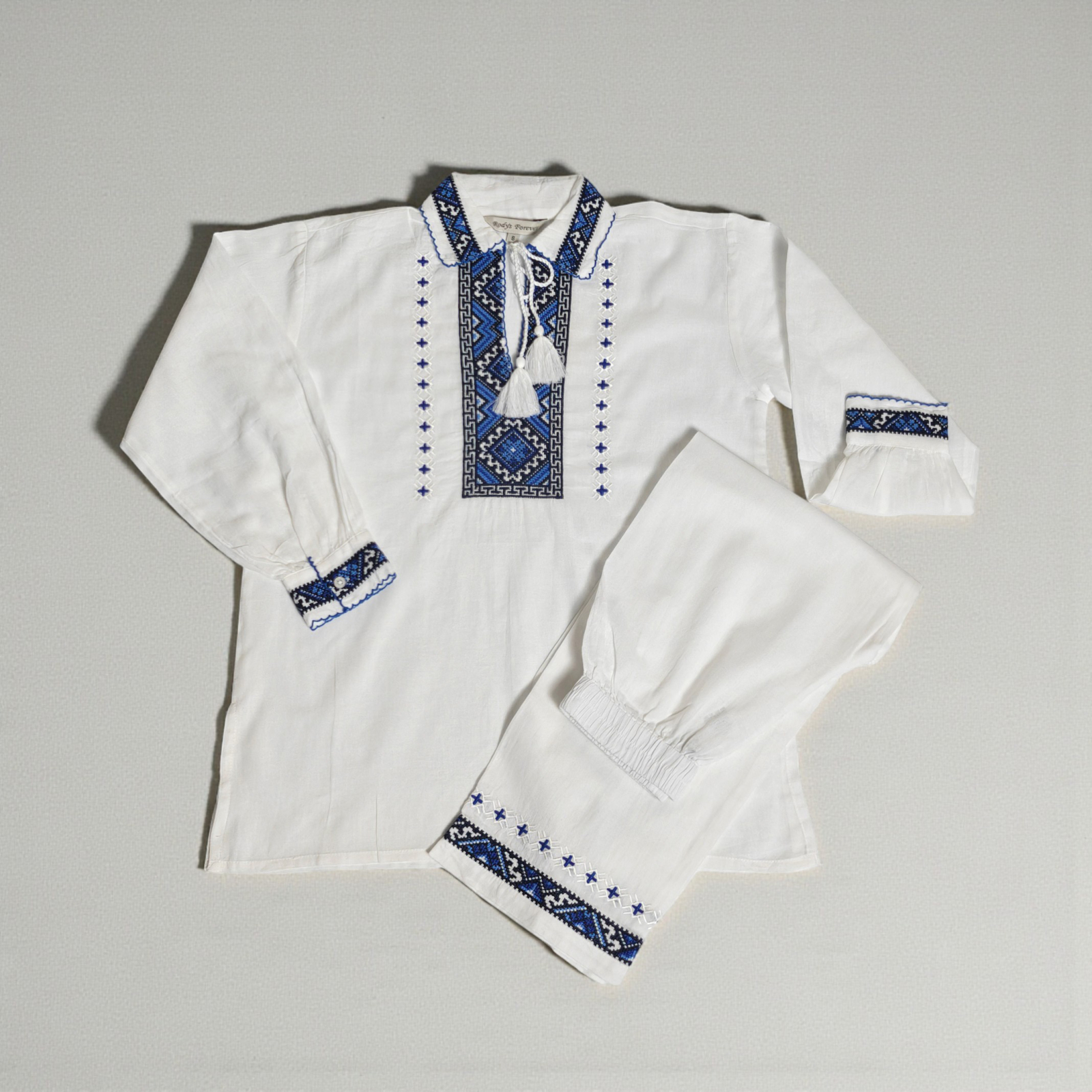 Compleu Traditional Baieti Octavian Compleu Traditional Baieti Octavian
