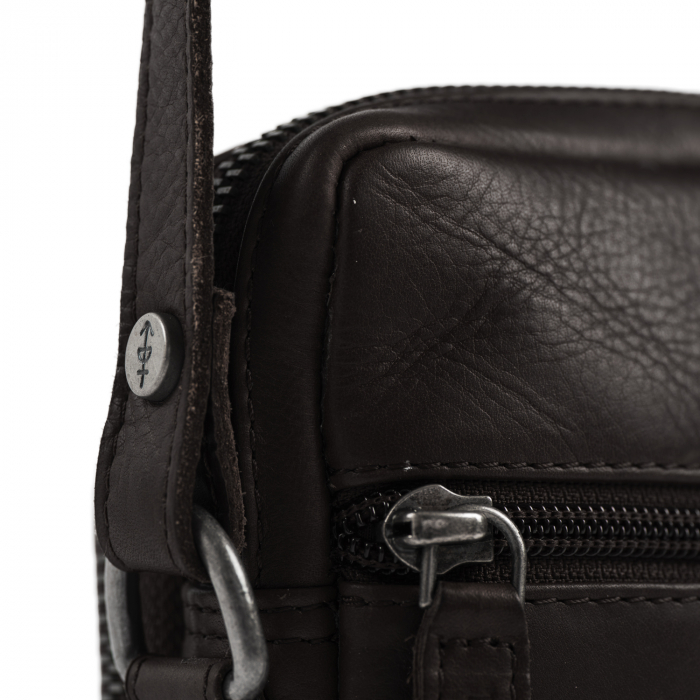 Geanta din piele naturala pentru telefon, The Chesterfield Brand, Hamilton, de umar, Maro inchis [7]