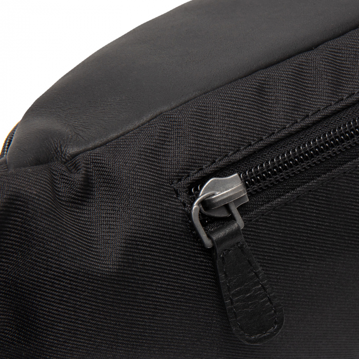 Borseta (marsupiu) de brau si umar The Chesterfield Brand, din piele si nylon, model Velta, Negru [5]