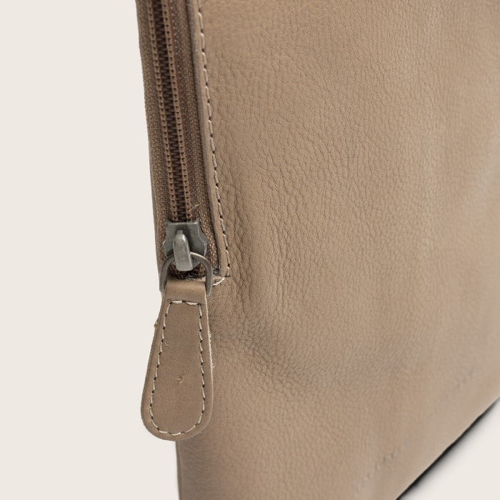 Geanta crossbody din piele naturala, The Chesterfield Brand, Isley, Taupe [5]