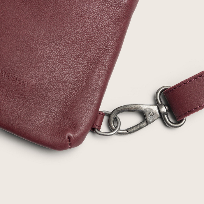 Geanta crossbody din piele naturala, The Chesterfield Brand, Isley, Visiniu [8]