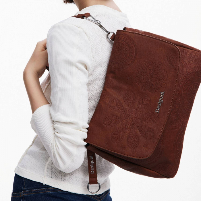 Geanta de dama 2 in 1, de mana, umar si tip rucsac, Desigual, seria Dejavu Posadas, Maro camel [2]