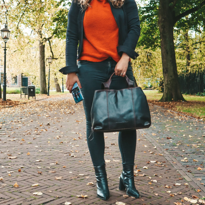 Geanta de dama din piele naturala, The Chesterfield Brand, Gail, de mana si umar, Maro inchis [2]