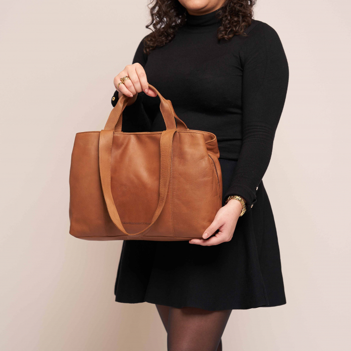 Geanta de dama din piele naturala, The Chesterfield Brand, Gail, de mana si umar, Negru [10]