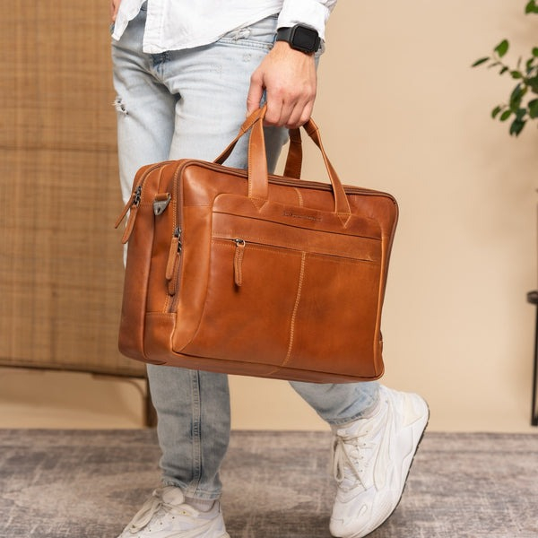 Geanta de laptop din piele naturala, The Chesterfield Brand, Ryan 17 inch, Maro coniac [2]