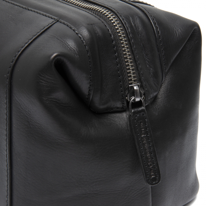 Geanta pentru cosmetice The Chesterfield Brand, din piele naturala, Biassa, Negru [6]