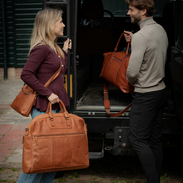 Husa pentru haine din piele naturala, The Chesterfield Brand, Josh, Maro coniac [1]