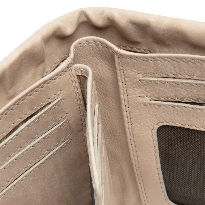 Portofel dama din piele naturala, The Chesterfield Brand, Mavona, cu protectie anti scanare RFID, Bej [4]