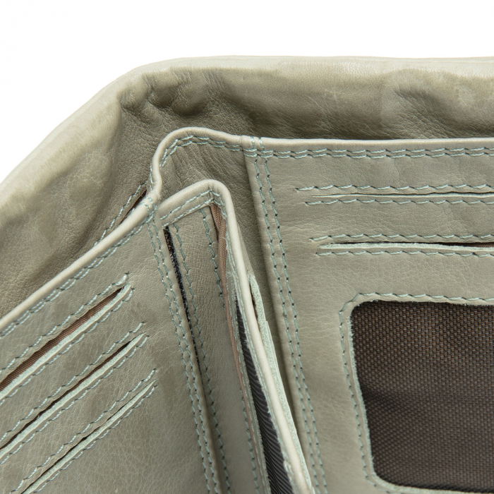 Portofel dama din piele naturala, The Chesterfield Brand, Mavona, cu protectie anti scanare RFID, Bej [10]
