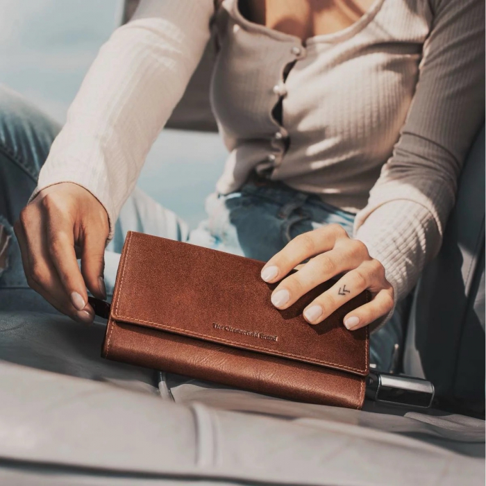 Portofel dama, The Chesterfield Brand, cu protectie anti scanare RFID, din piele naturala, Hampton, Maro coniac [1]