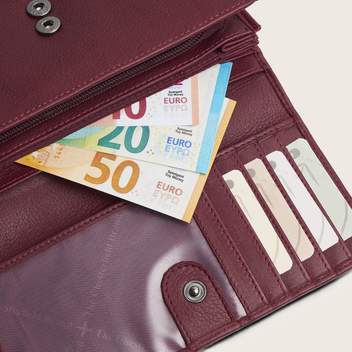 Portofel dama, The Chesterfield Brand, cu protectie anti scanare RFID, din piele naturala Valetta, Rosu inchis [9]