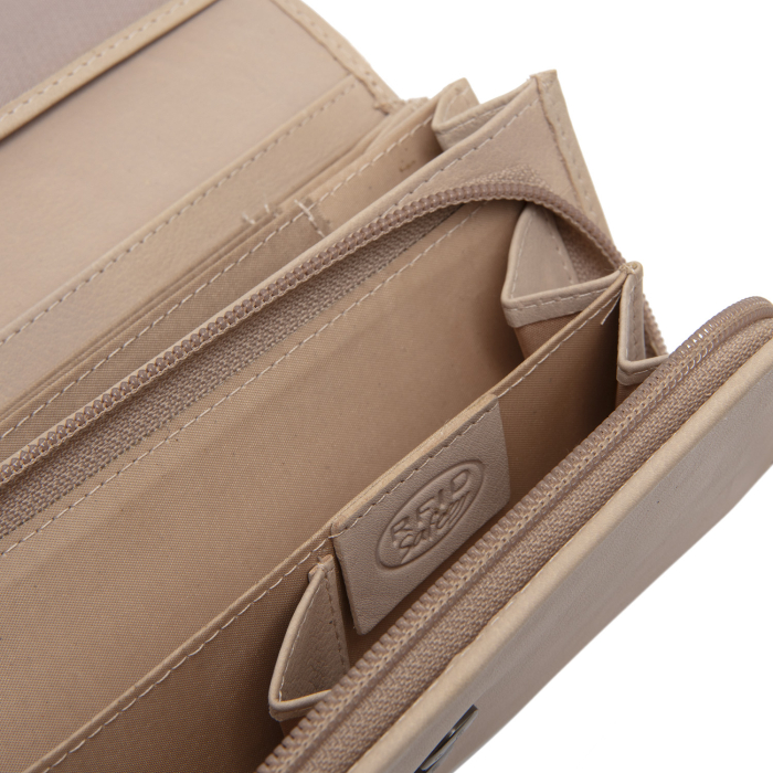 Portofel dama, The Chesterfield Brand, cu protectie anti scanare RFID, din piele naturala Valetta, Bej [3]