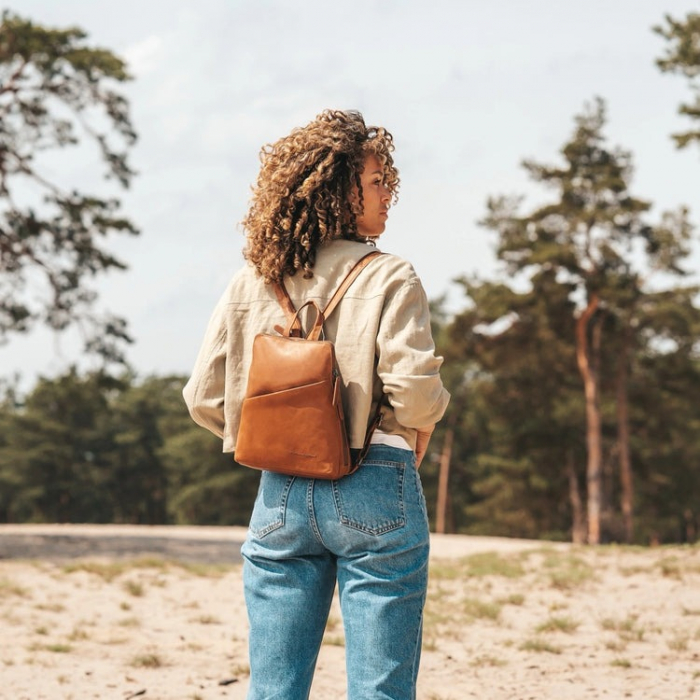 Rucsac de dama din piele naturala, The Chesterfield Brand, Claire, Maro coniac [1]