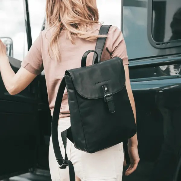 Rucsac de dama din piele naturala, The Chesterfield Brand, Vermont, Negru [1]