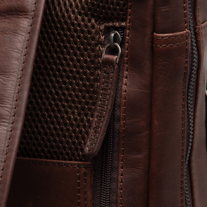 Rucsac de laptop din piele naturala, The Chesterfield Brand, Jasper, Maro inchis [5]
