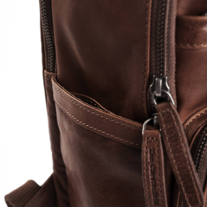 Rucsac pentru laptop de 14 inch si tableta, The Chesterfield Brand, din piele naturala, Austin, Maro inchis [5]