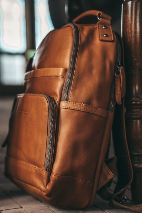 Rucsac pentru laptop de 14 inch si tableta, The Chesterfield Brand, din piele naturala, Austin, Maro coniac [3]