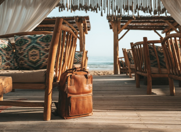 Rucsac pentru tableta si laptop de 14 inch, The Chesterfield Brand, din piele naturala, model Belford, Maro coniac [3]