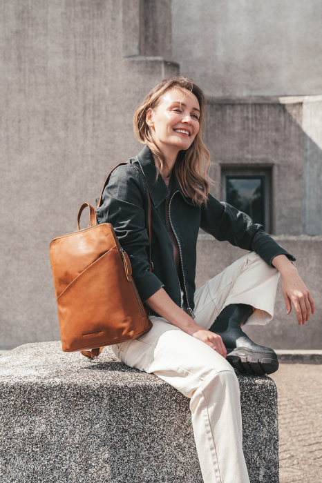 Rucsac The Chesterfield Brand din piele moale, Amanda, Maro coniac [5]