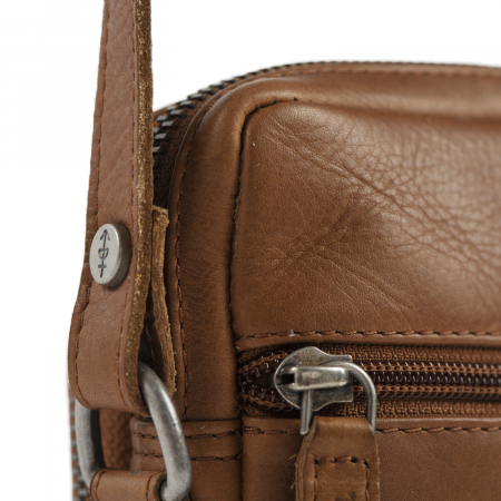 Geanta din piele naturala pentru telefon, The Chesterfield Brand, Hamilton, Maro coniac [7]