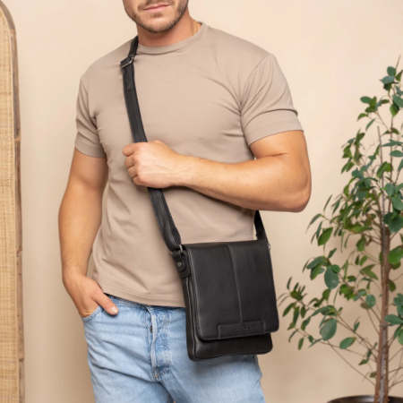 Geanta de barbati The Chesterfield Brand, din piele moale, Bodin, Negru [1]