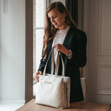 Geanta de dama din nylon si piele naturala, The Chesterfield Brand, Lavik, de mana si umar, Alb