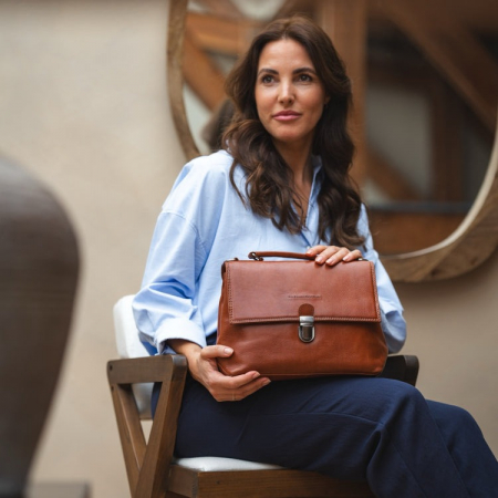 Genti de zi - Geanta de dama, The Chesterfield Brand, din piele naturala, de mana si umar, Renata, Maro coniac