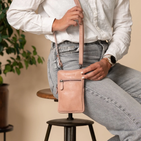 Genti telefon - Geanta din piele naturala pentru telefon, The Chesterfield Brand, Salta, Vintage Rose