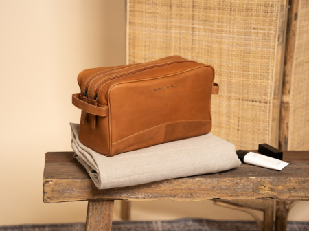 Genti cosmetice - Geanta mare pentru cosmetice The Chesterfield Brand, din piele naturala, Stefan, Maro coniac