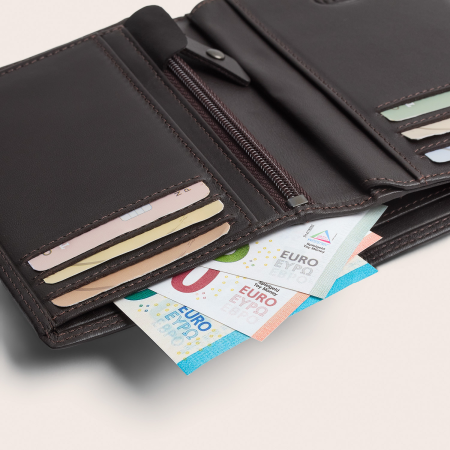 Portofel The Chesterfield Brand, cu protectie anti scanare RFID, din piele naturala, Frederick - Maro inchis [6]